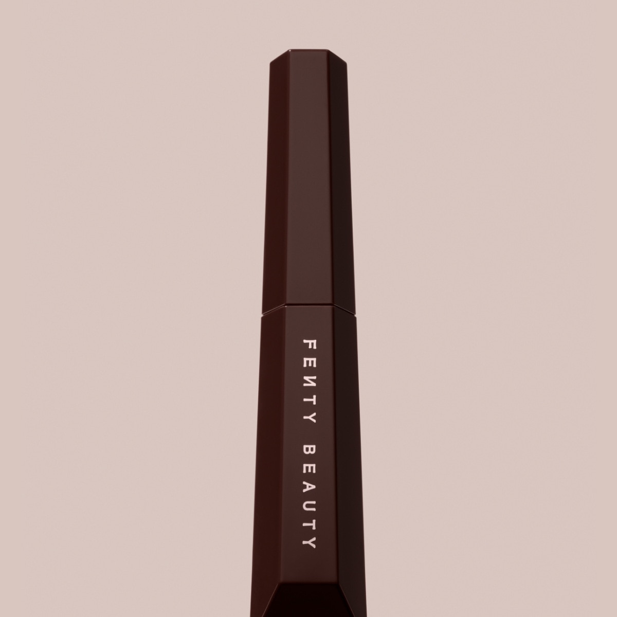 HELLA THICC VOLUMIZING MASCARA (MÁSCARA DE PESTAÑAS)